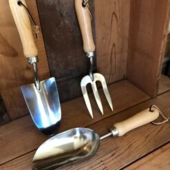 Garden Hand Tool Set - Hardwood And Stainless(Garden Hand Tool Set Hardwood And Stainless) 16 Garden Hand Tool Set - Hardwood And Stainless(Garden Hand Tool Set Hardwood And Stainless) -Pepper Joe shop garden hand tool set hardwood and stainless 163861