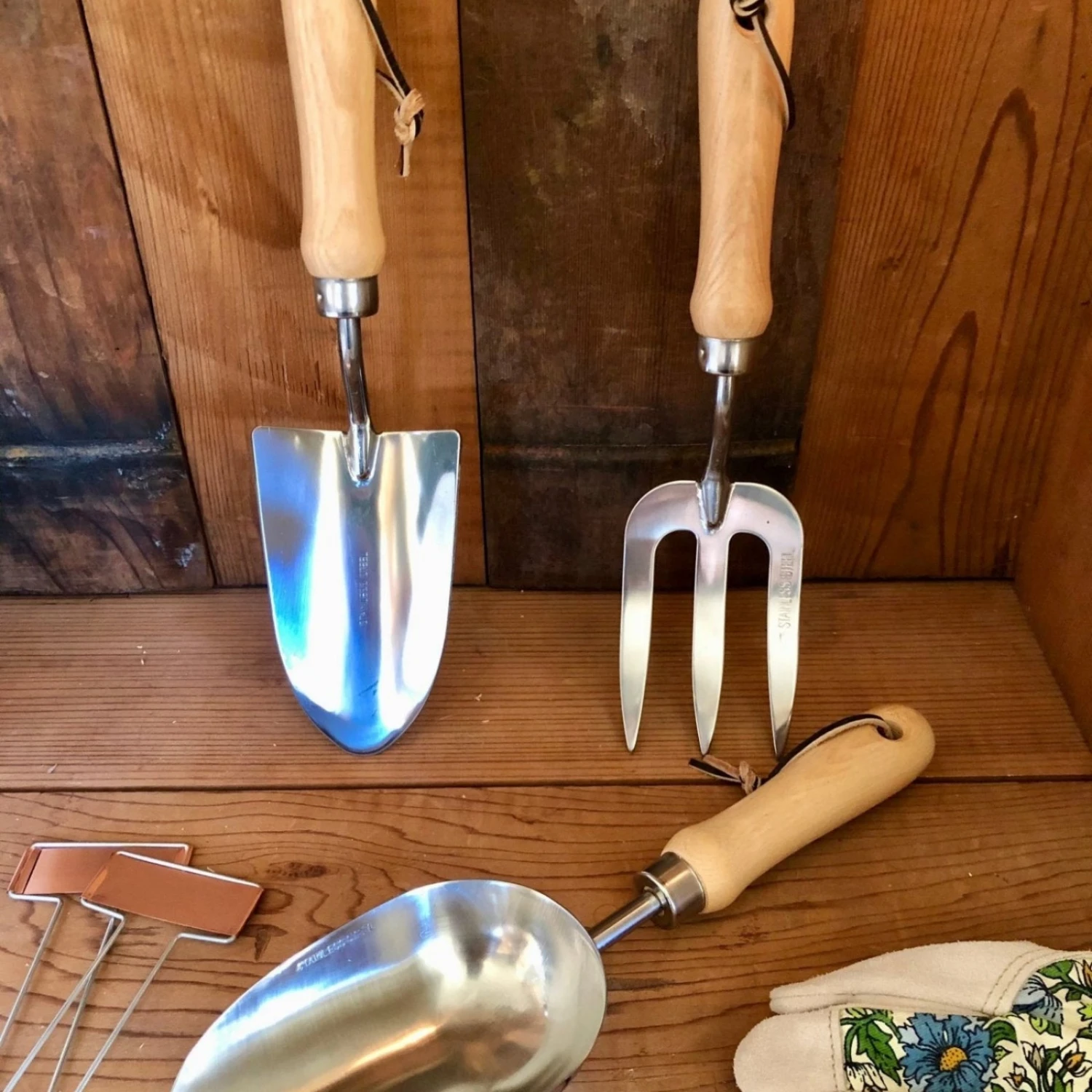 Garden Hand Tool Set - Hardwood And Stainless(Garden Hand Tool Set Hardwood And Stainless) 3 Garden Hand Tool Set - Hardwood And Stainless(Garden Hand Tool Set Hardwood And Stainless)