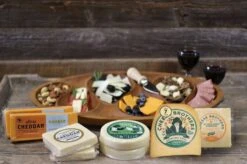 Sharp & Flavorful Cheese Box (8 Cheeses)(Sharp Flavorful Cheese Box 8 Cheeses)